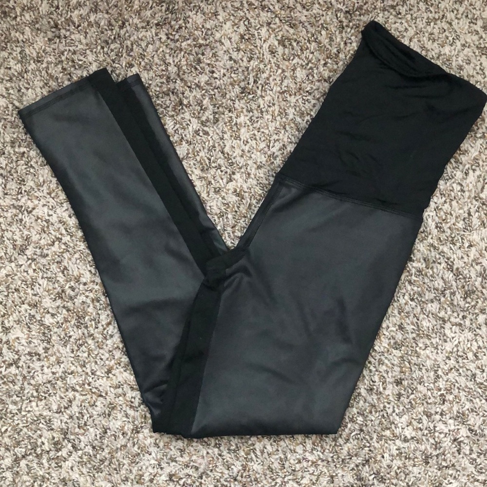 Faux leather maternity leggings
